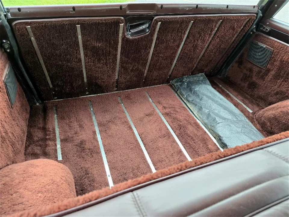 1989 Jeep SJ Grand Wagoneer - Image 23 of 31