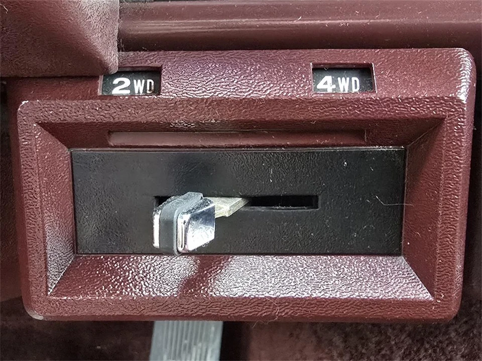 1989 Jeep SJ Grand Wagoneer - Image 30 of 31