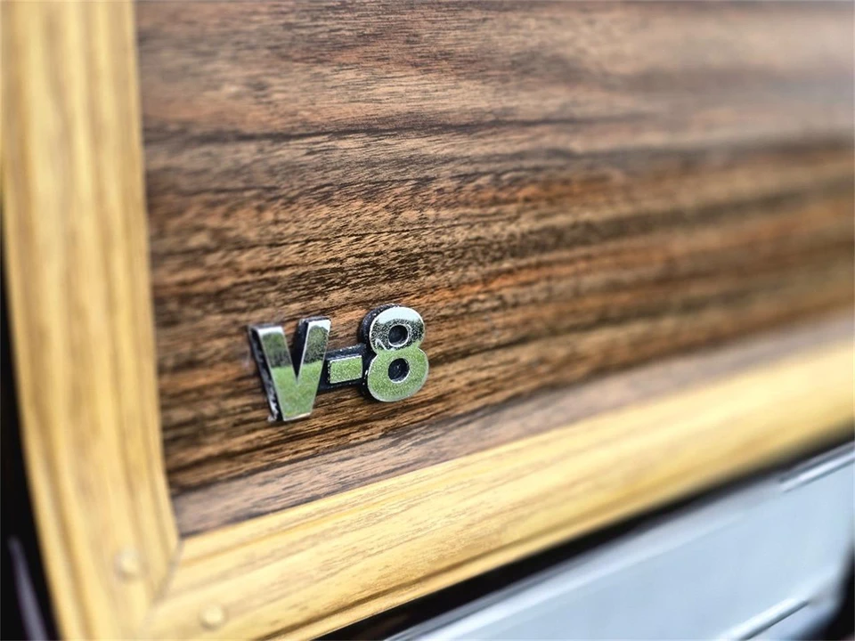 1989 Jeep SJ Grand Wagoneer - Image 13 of 31
