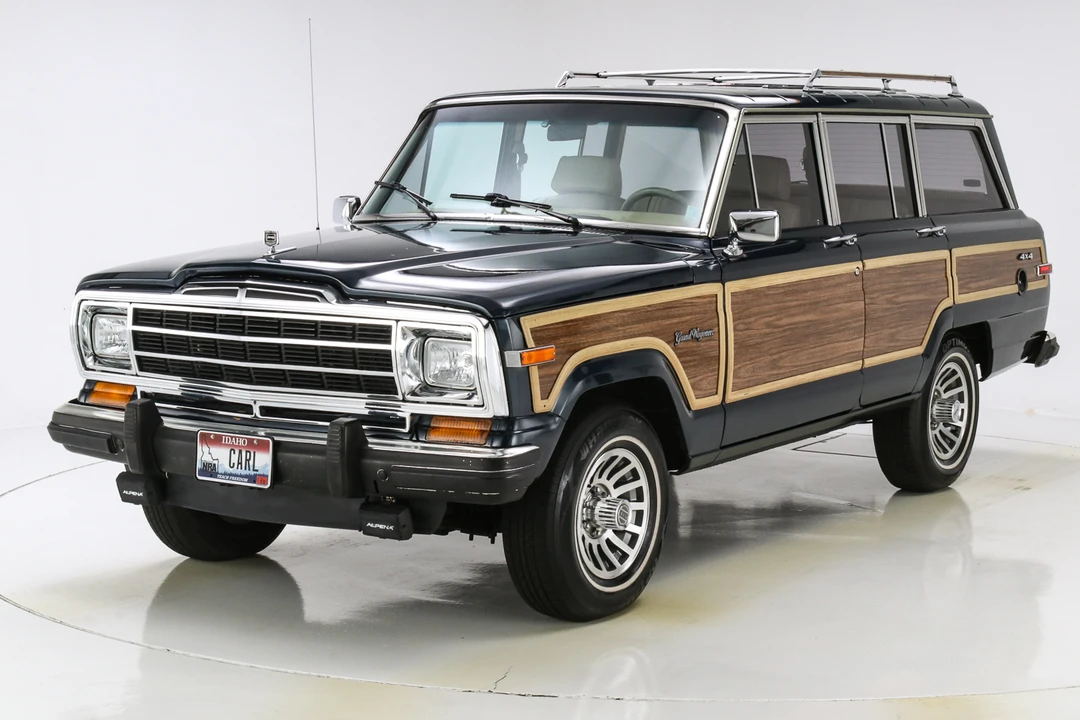 1989 Jeep SJ Grand Wagoneer - Image 8 of 31