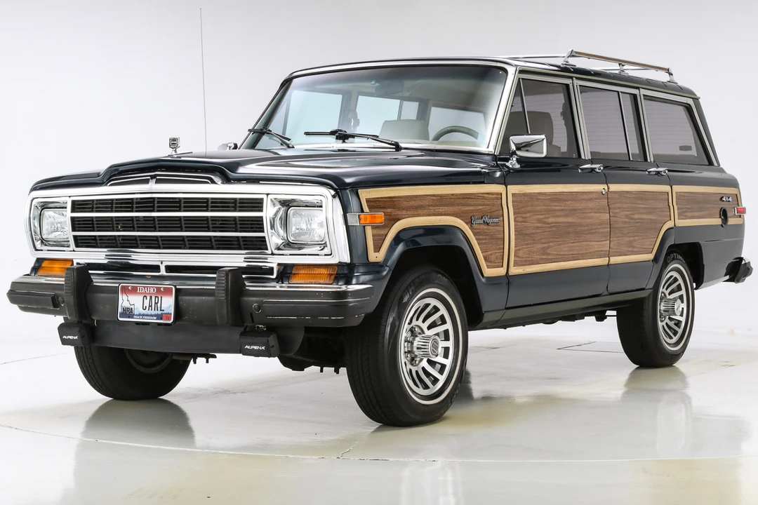 1989 Jeep SJ Grand Wagoneer - Image 22 of 31
