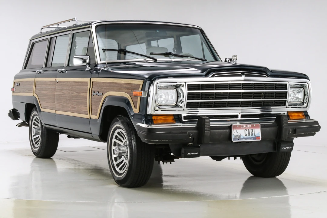 1989 Jeep SJ Grand Wagoneer - Image 9 of 31