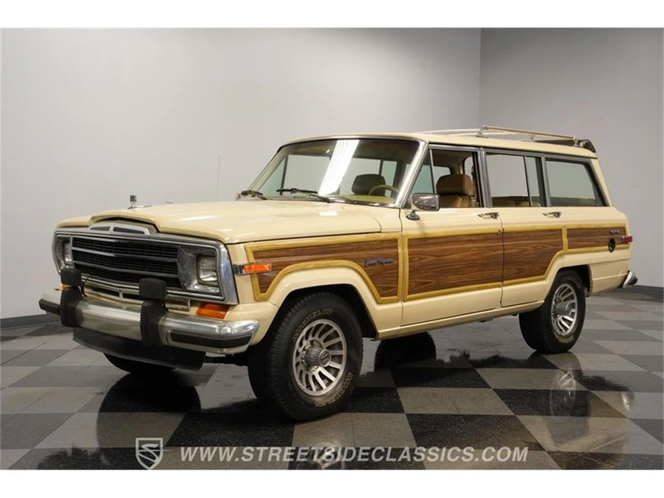 1989 Jeep SJ Grand Wagoneer - Image 4 of 31