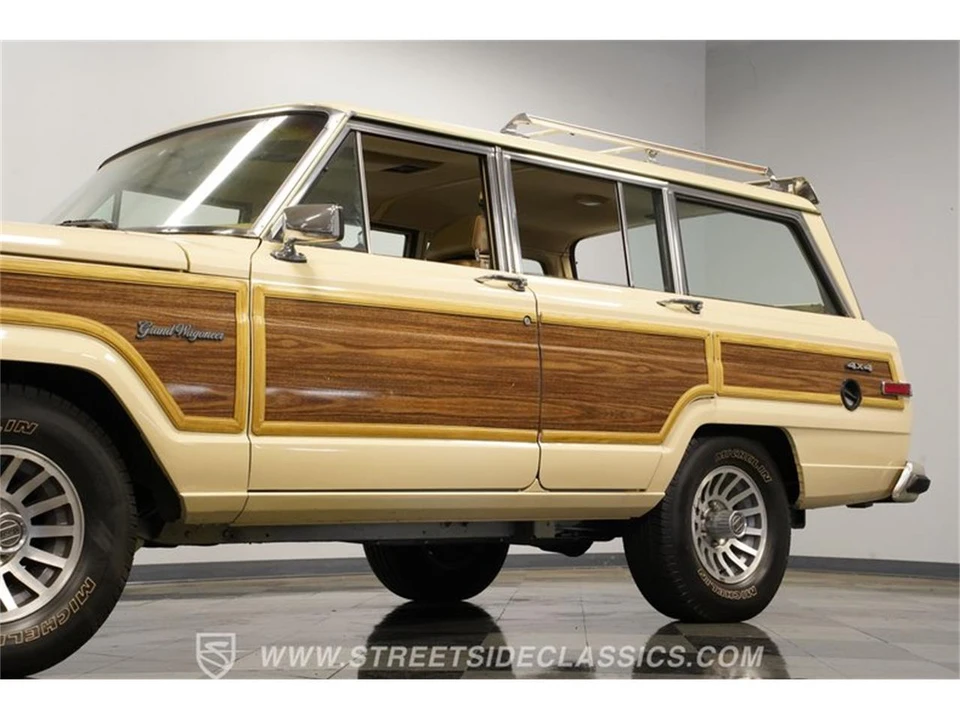 1989 Jeep SJ Grand Wagoneer - Image 21 of 31