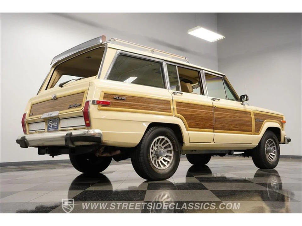 1989 Jeep SJ Grand Wagoneer - Image 26 of 31