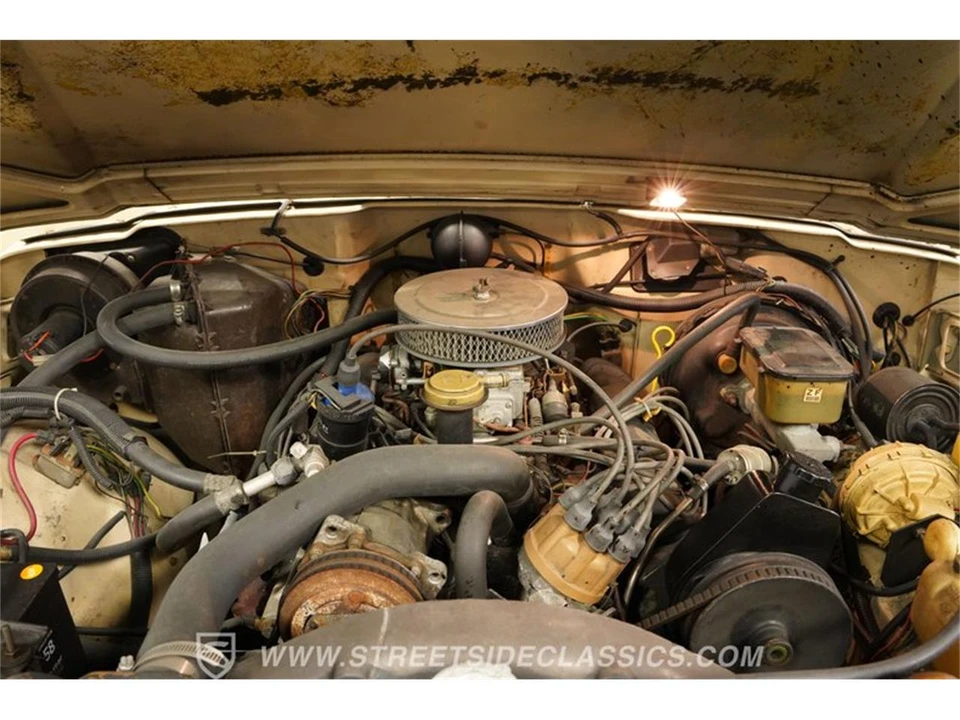 1989 Jeep SJ Grand Wagoneer - Image 2 of 31