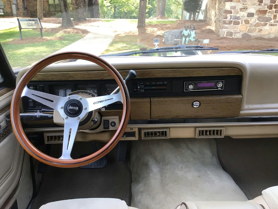 1989 Jeep SJ Grand Wagoneer - Image 28 of 31