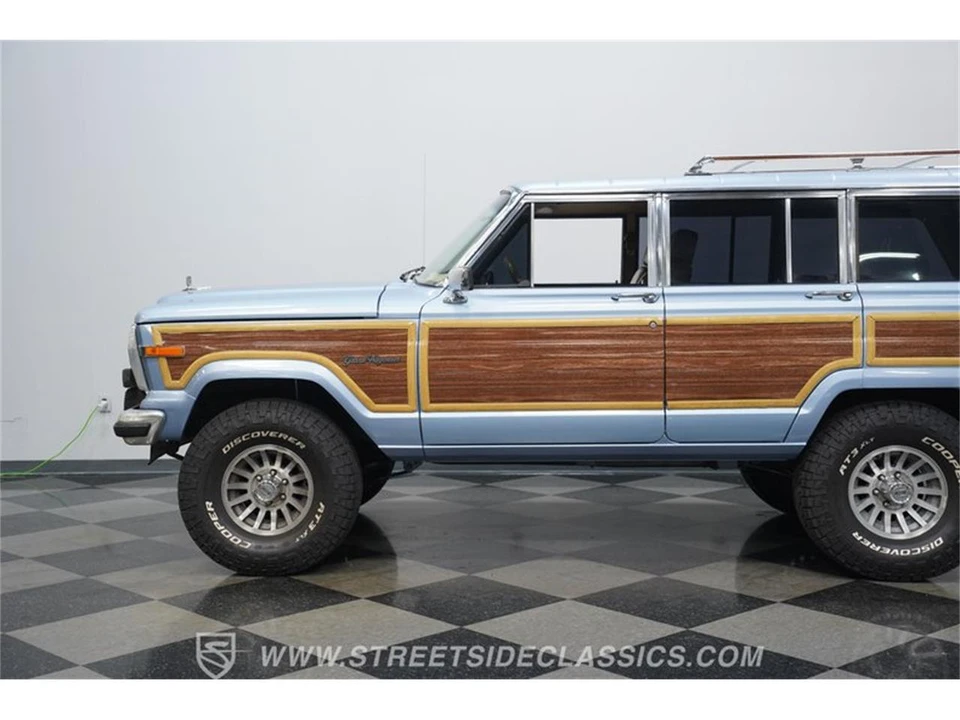 1989 Jeep SJ Grand Wagoneer - Image 19 of 31