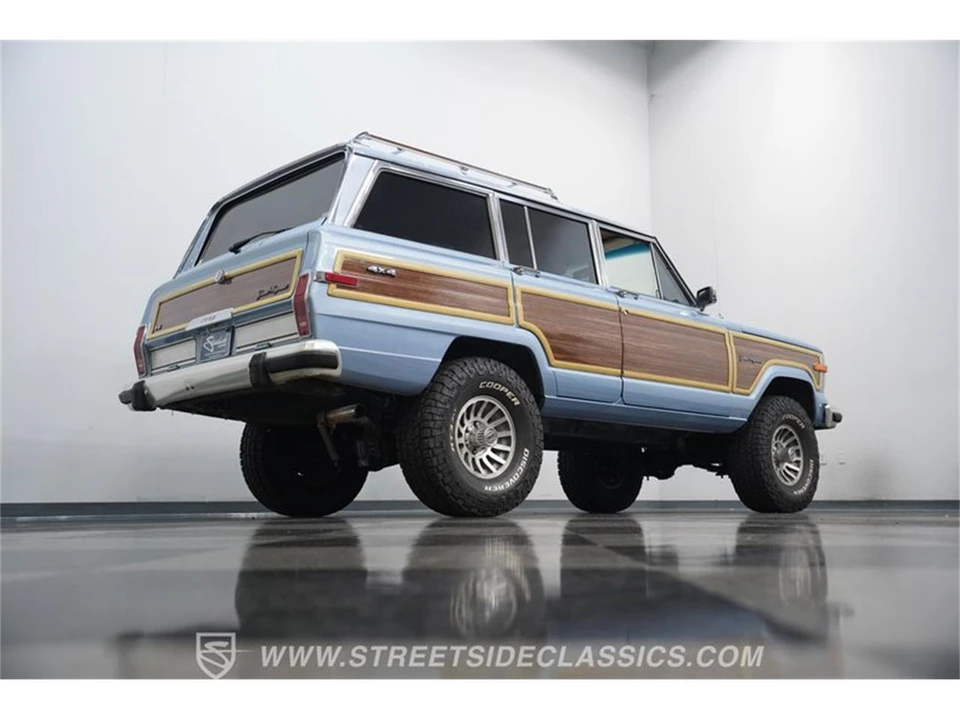 1989 Jeep SJ Grand Wagoneer - Image 23 of 31