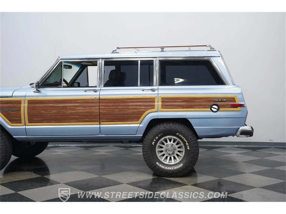 1989 Jeep SJ Grand Wagoneer - Image 20 of 31