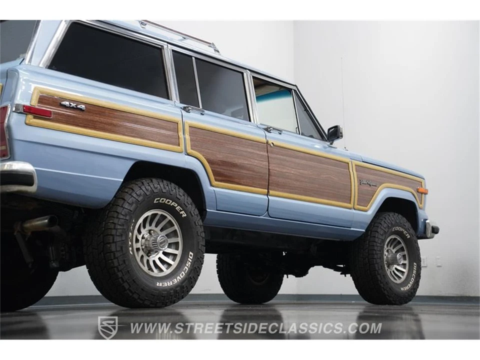 1989 Jeep SJ Grand Wagoneer - Image 24 of 31