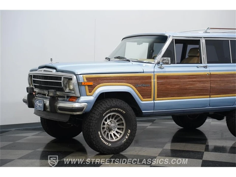 1989 Jeep SJ Grand Wagoneer - Image 16 of 31
