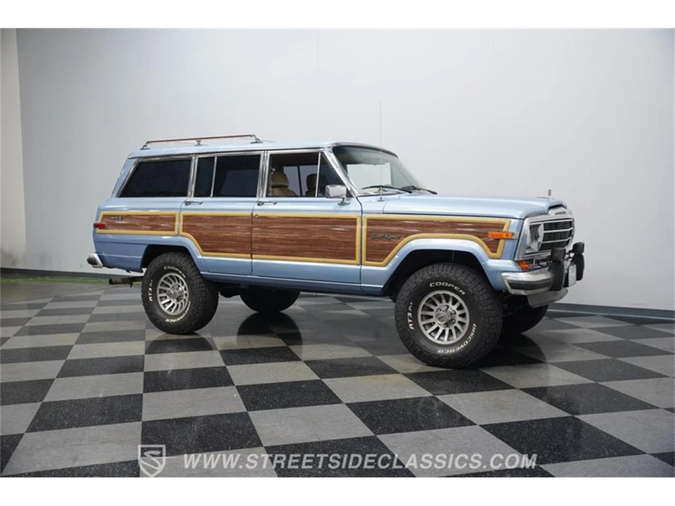 1989 Jeep SJ Grand Wagoneer - Image 13 of 31