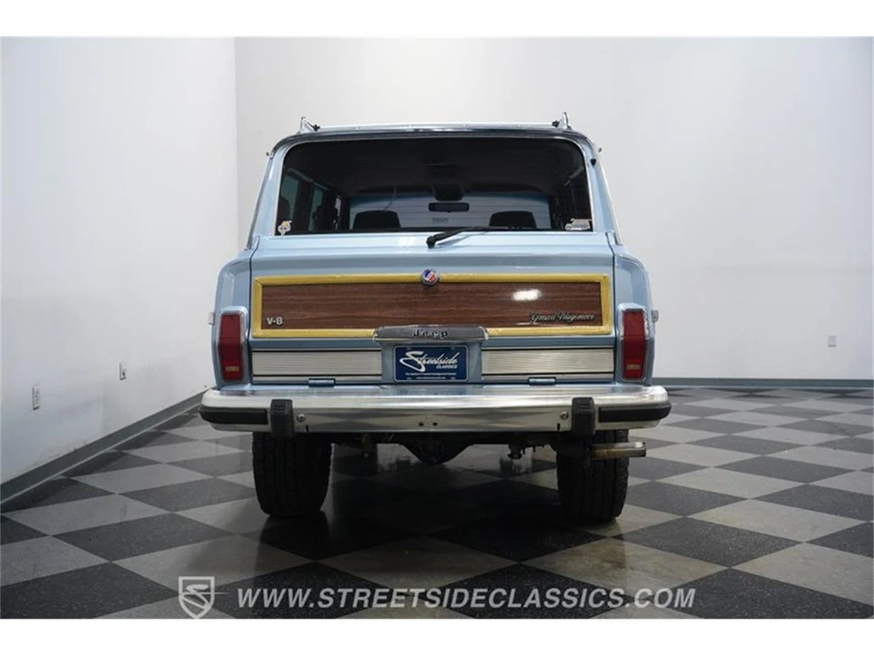 1989 Jeep SJ Grand Wagoneer - Image 9 of 31
