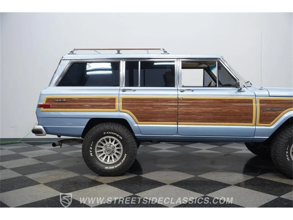 1989 Jeep SJ Grand Wagoneer - Image 25 of 31