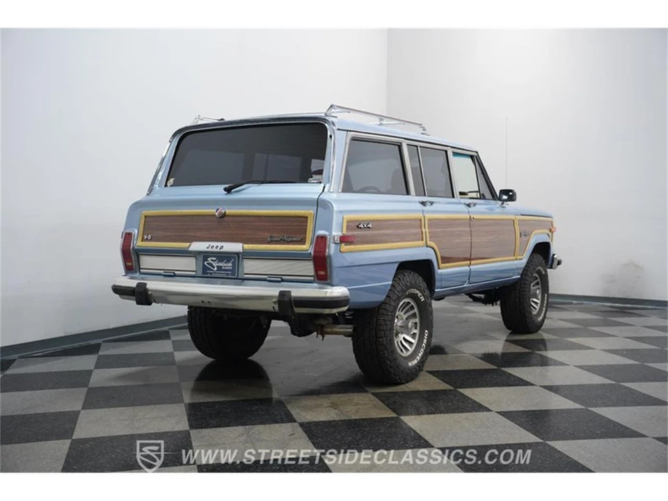 1989 Jeep SJ Grand Wagoneer - Image 10 of 31