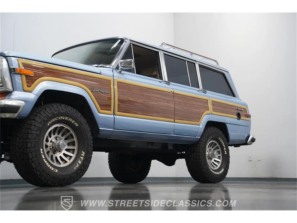 1989 Jeep SJ Grand Wagoneer - Image 18 of 31