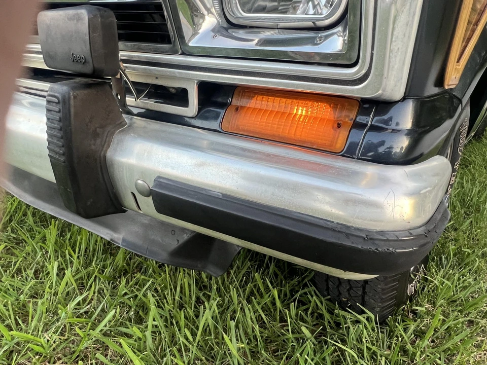 1989 Jeep SJ Grand Wagoneer - Image 23 of 31