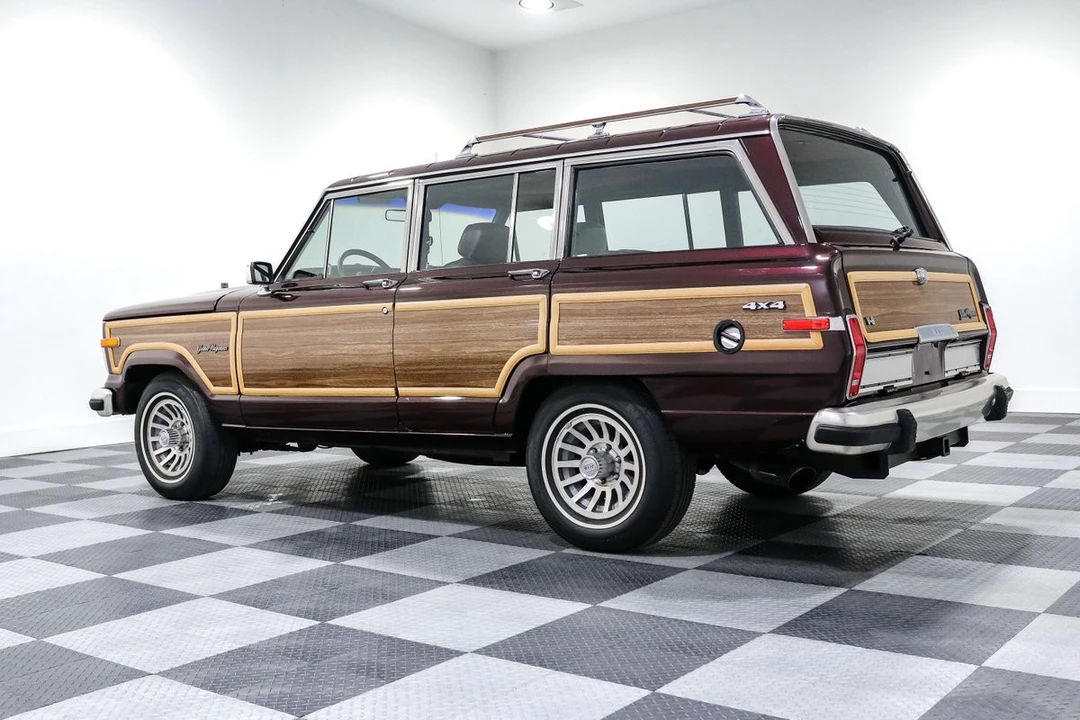 1989 Jeep SJ Wagoneer - Image 5 of 21
