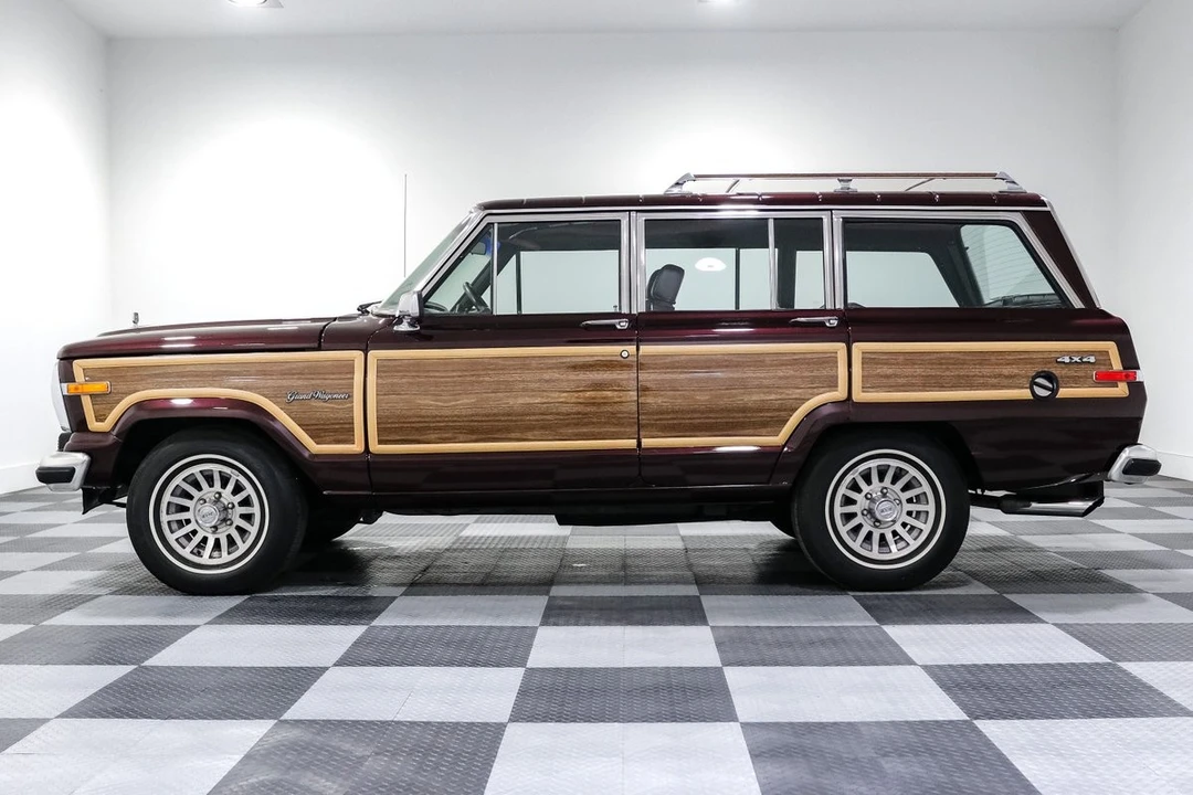 1989 Jeep SJ Wagoneer - Image 4 of 21