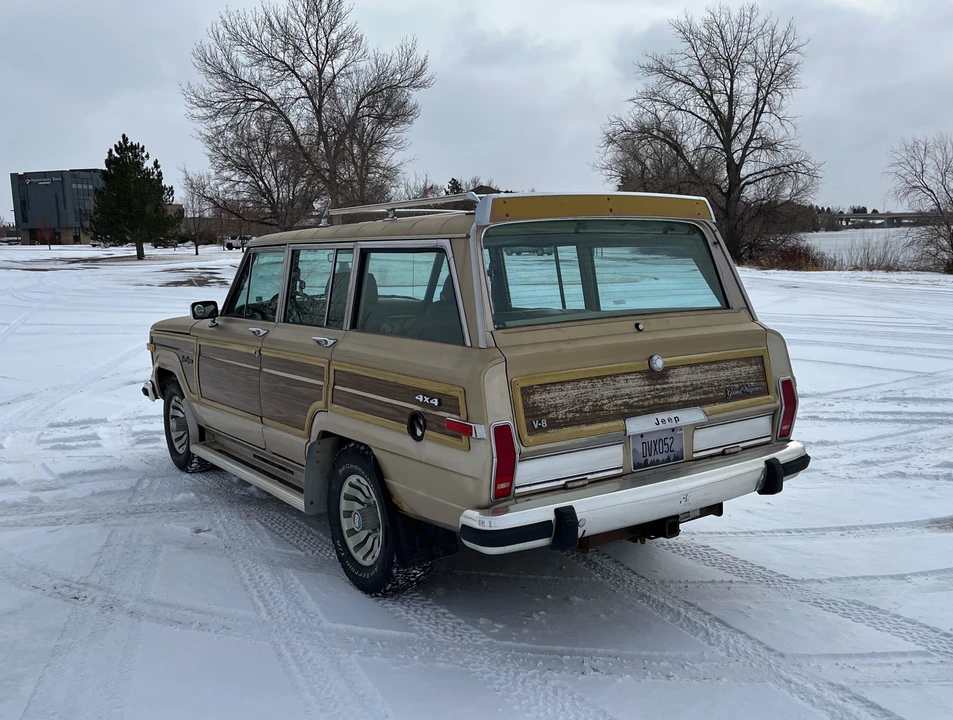 1989 Jeep SJ Grand Wagoneer - Image 17 of 31