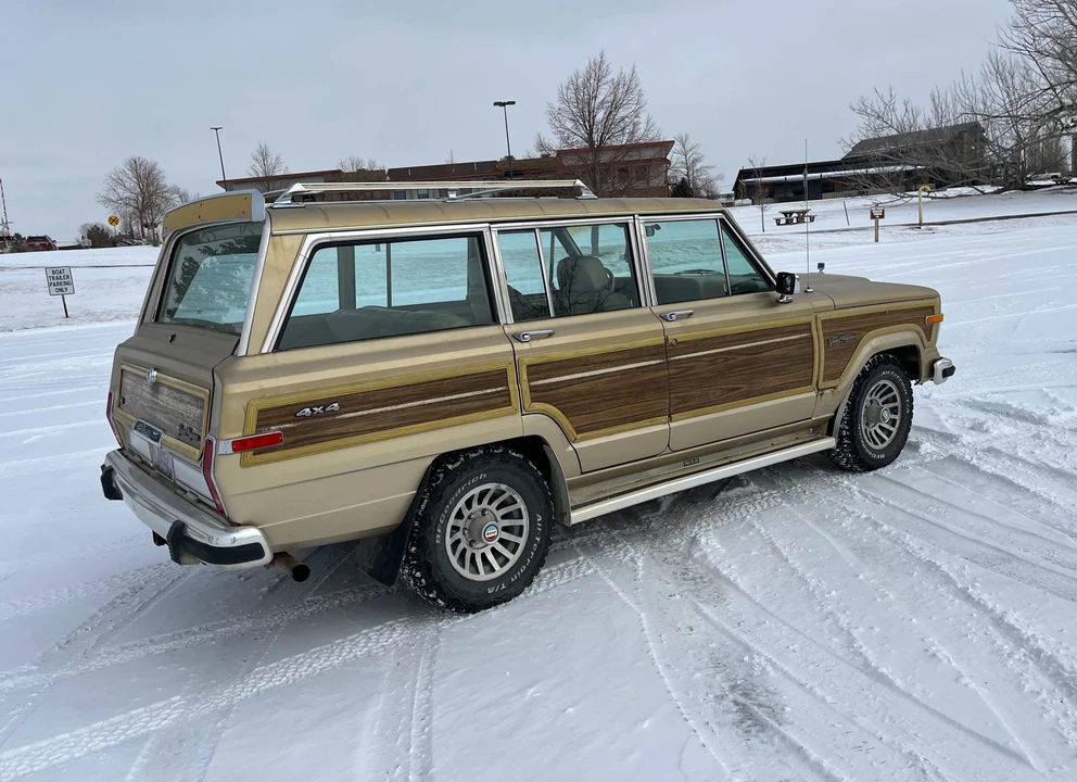 1989 Jeep SJ Grand Wagoneer - Image 13 of 31