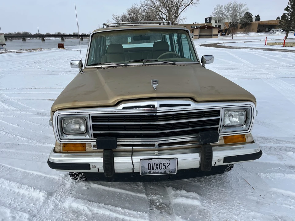 1989 Jeep SJ Grand Wagoneer - Image 7 of 31