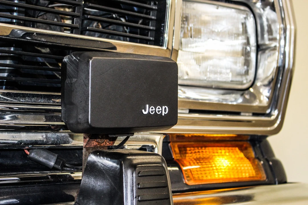 1989 Jeep SJ Grand Wagoneer - Image 23 of 31