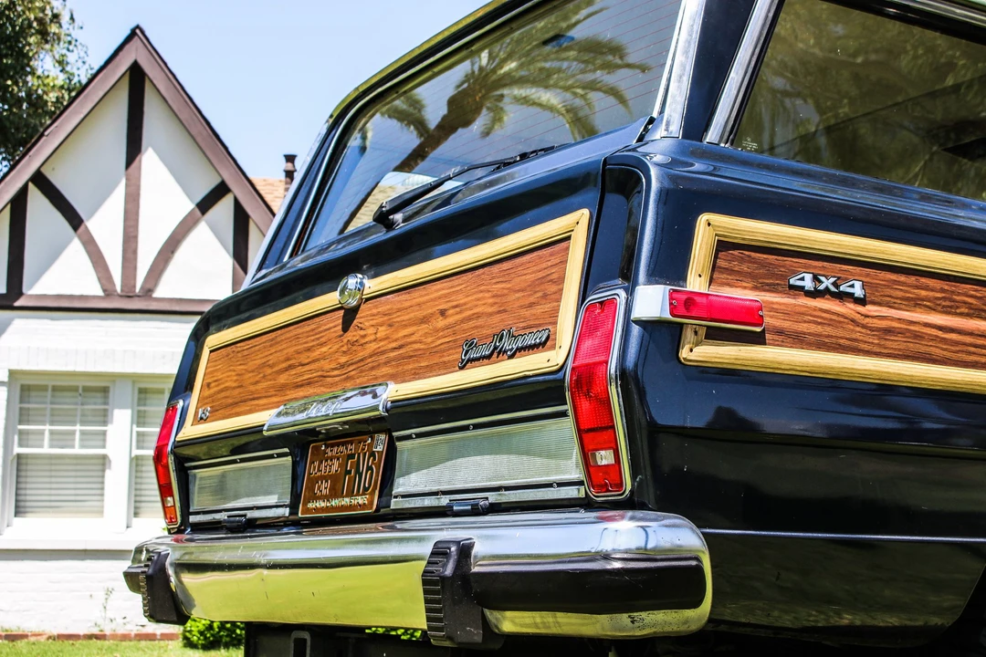 1989 Jeep SJ Grand Wagoneer - Image 31 of 31