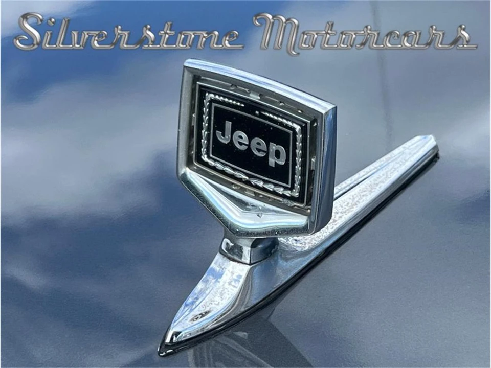 1989 Jeep SJ Grand Wagoneer - Image 16 of 31