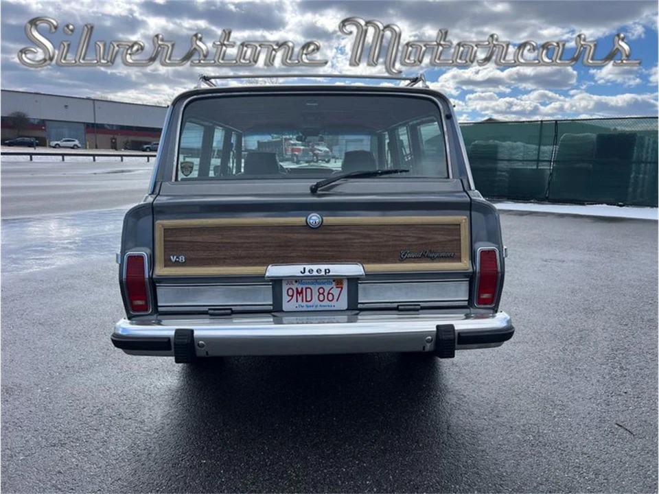 1989 Jeep SJ Grand Wagoneer - Image 6 of 31