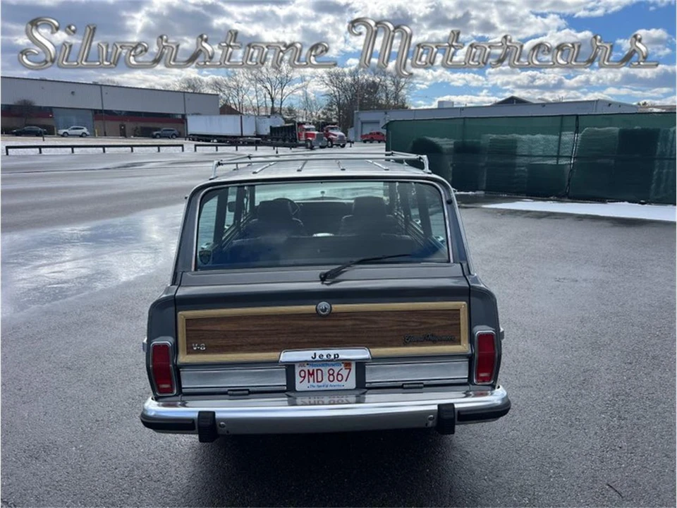 1989 Jeep SJ Grand Wagoneer - Image 21 of 31