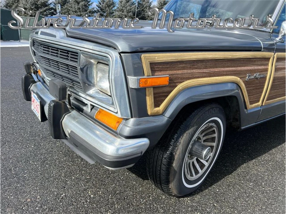 1989 Jeep SJ Grand Wagoneer - Image 12 of 31