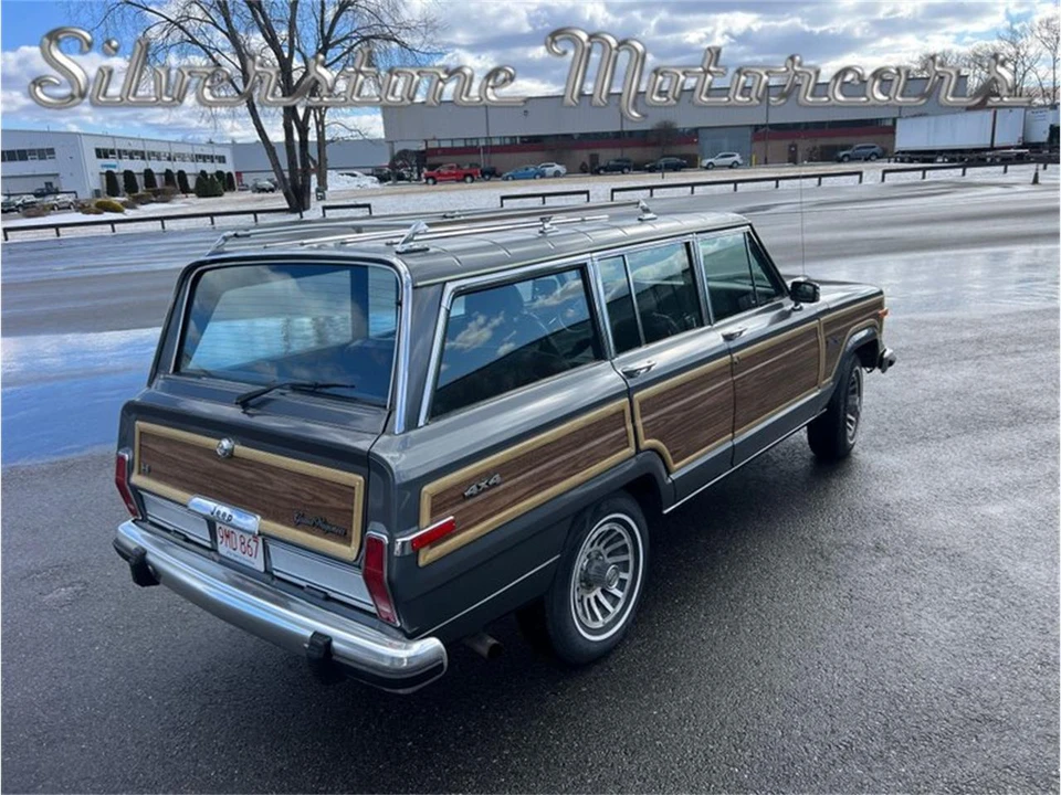 1989 Jeep SJ Grand Wagoneer - Image 18 of 31