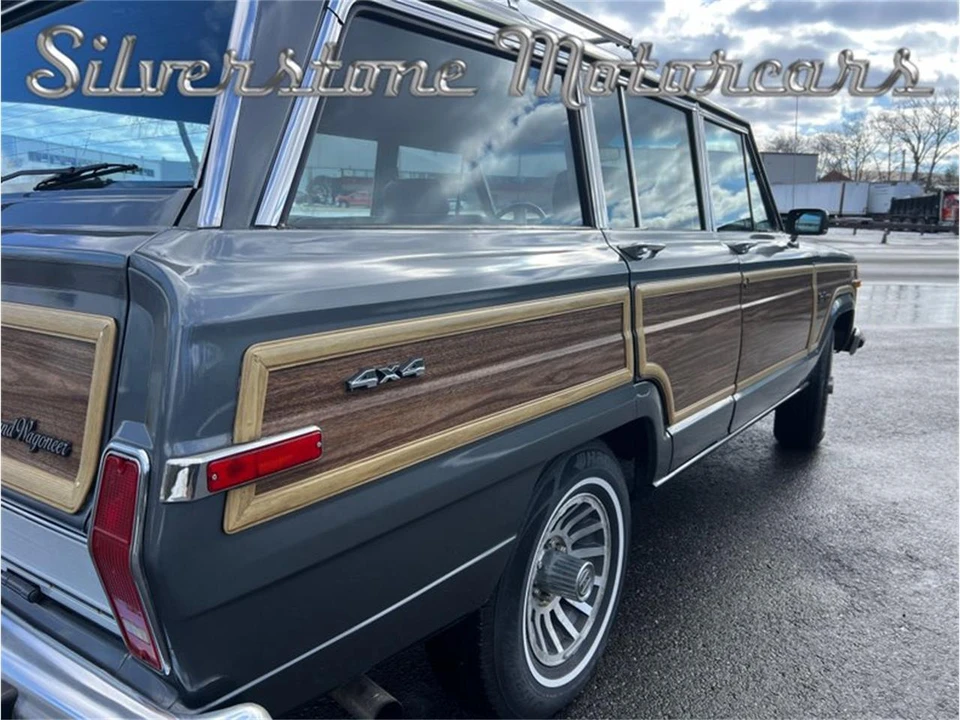 1989 Jeep SJ Grand Wagoneer - Image 19 of 31