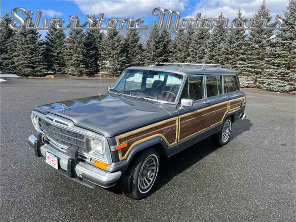 1989 Jeep SJ Grand Wagoneer - Image 10 of 31