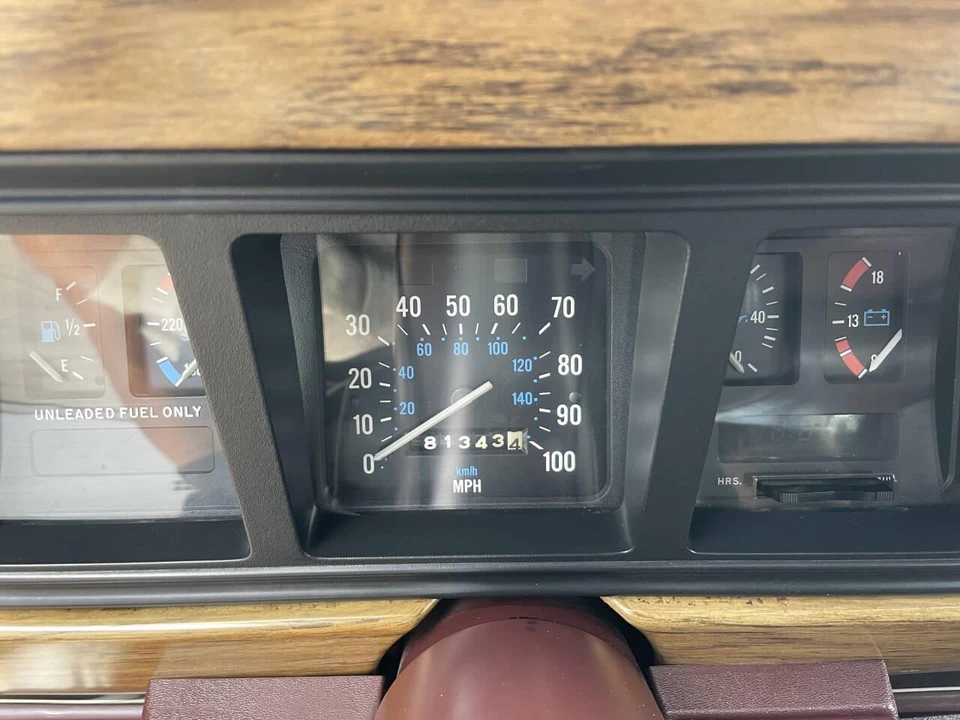 1989 Jeep SJ Grand Wagoneer - Image 31 of 31