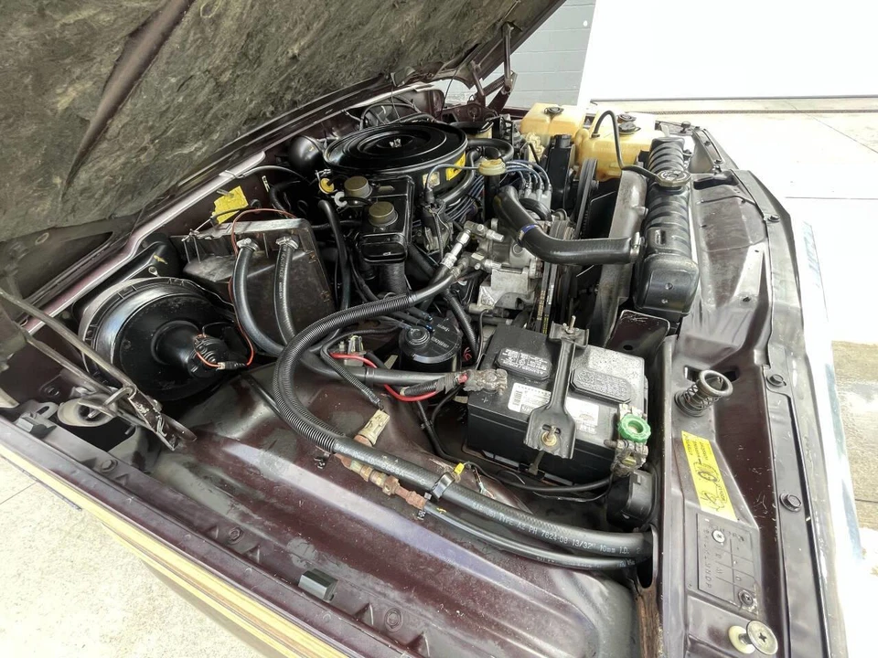 1989 Jeep SJ Grand Wagoneer - Image 20 of 31
