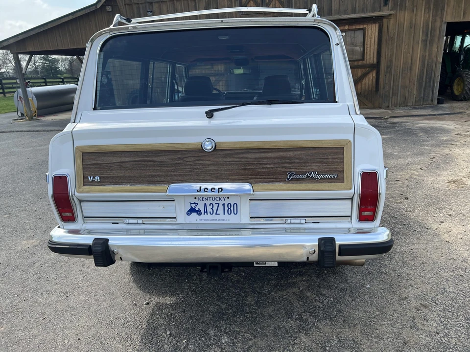 1989 Jeep SJ Grand Wagoneer - Image 7 of 31