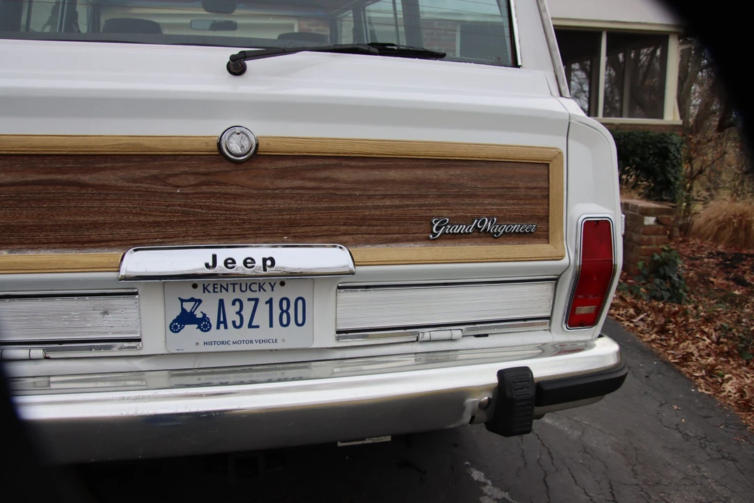 1989 Jeep SJ Grand Wagoneer - Image 28 of 31