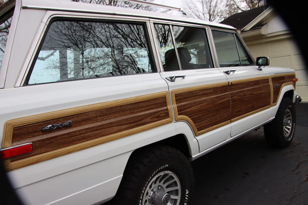 1989 Jeep SJ Grand Wagoneer - Image 29 of 31