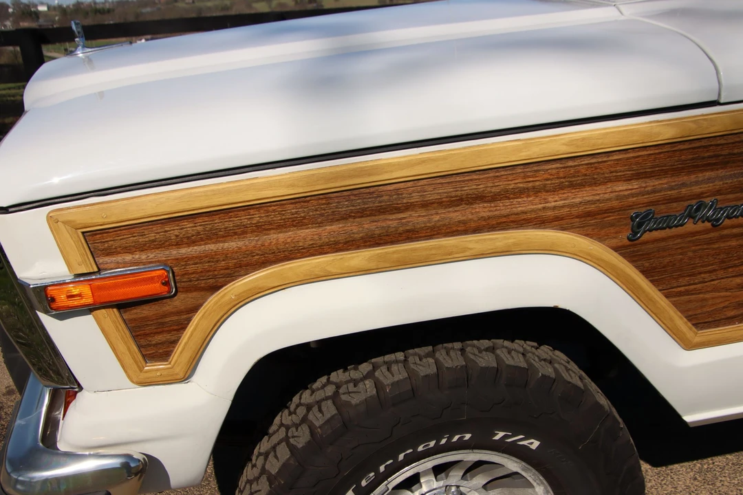 1989 Jeep SJ Grand Wagoneer - Image 20 of 31
