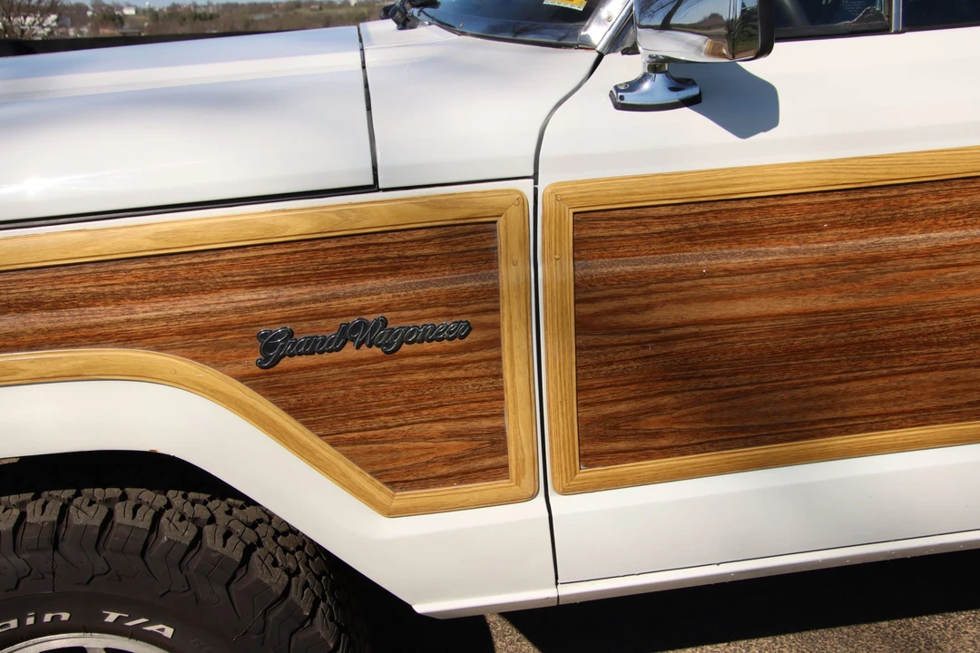 1989 Jeep SJ Grand Wagoneer - Image 21 of 31