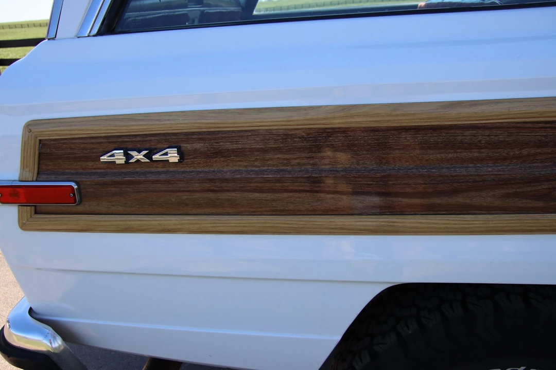 1989 Jeep SJ Grand Wagoneer - Image 30 of 31