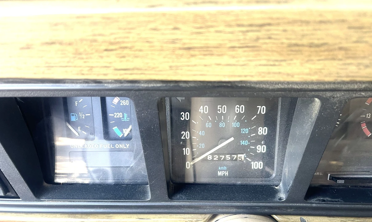 1989 Jeep SJ Grand Wagoneer - Image 29 of 31