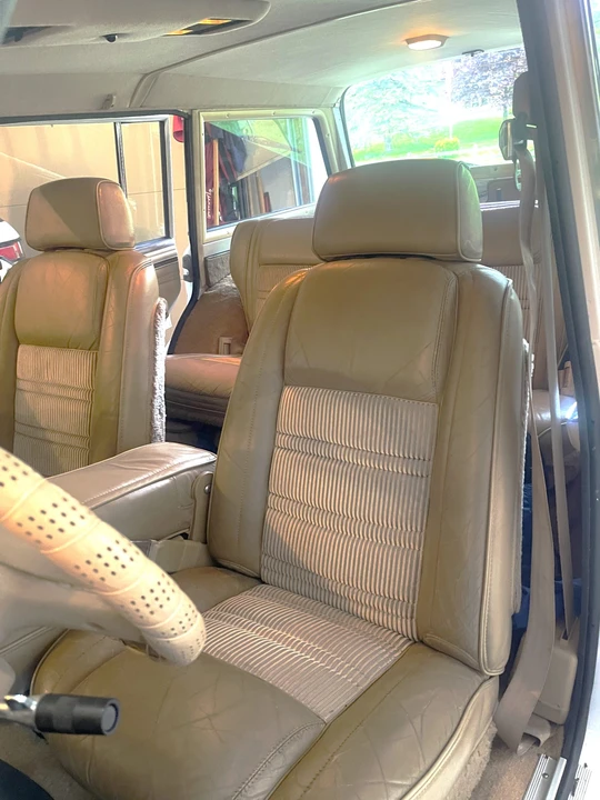 1989 Jeep SJ Grand Wagoneer - Image 20 of 31