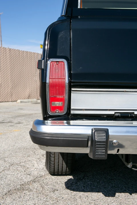 1989 Jeep SJ Grand Wagoneer - Image 30 of 31
