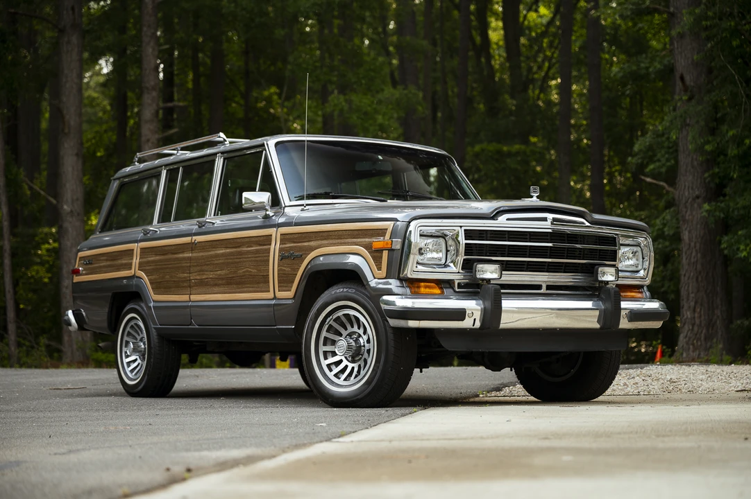 1989 Jeep SJ Grand Wagoneer - Image 17 of 31