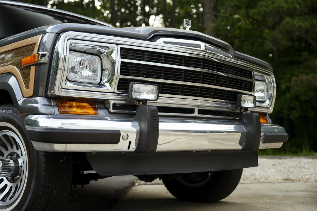 1989 Jeep SJ Grand Wagoneer - Image 21 of 31