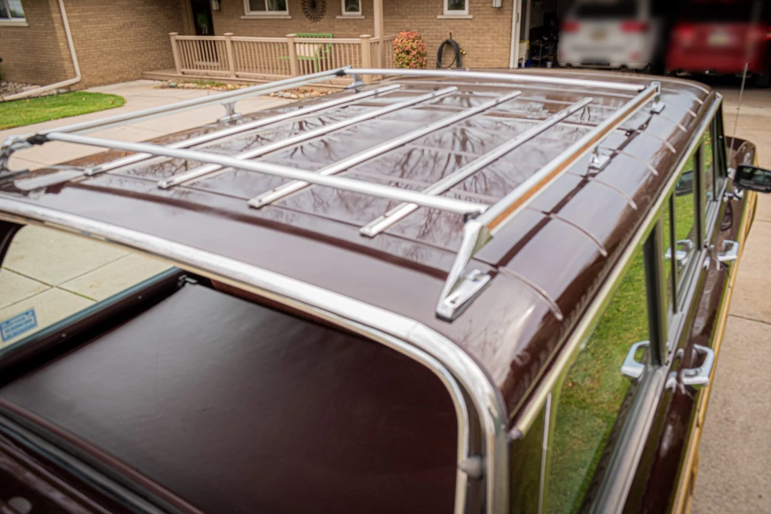 1989 Jeep SJ Grand Wagoneer - Image 13 of 31